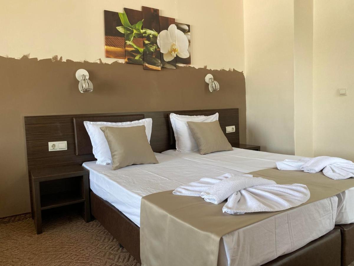 Family Hotel Teos Kiten  Bagian luar foto