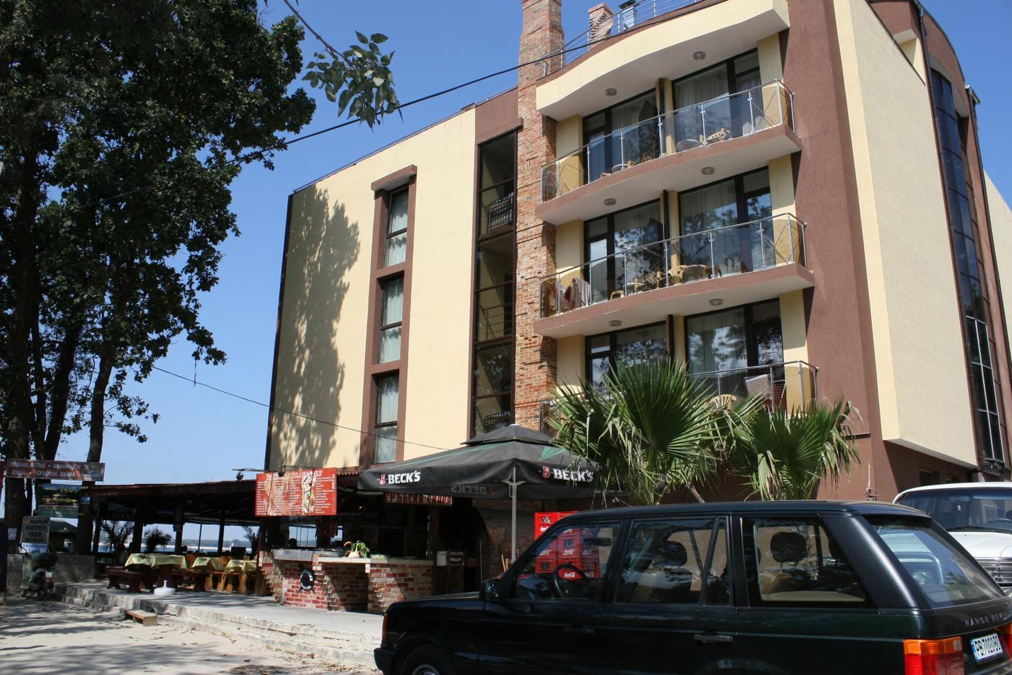 Family Hotel Teos Kiten  Bagian luar foto