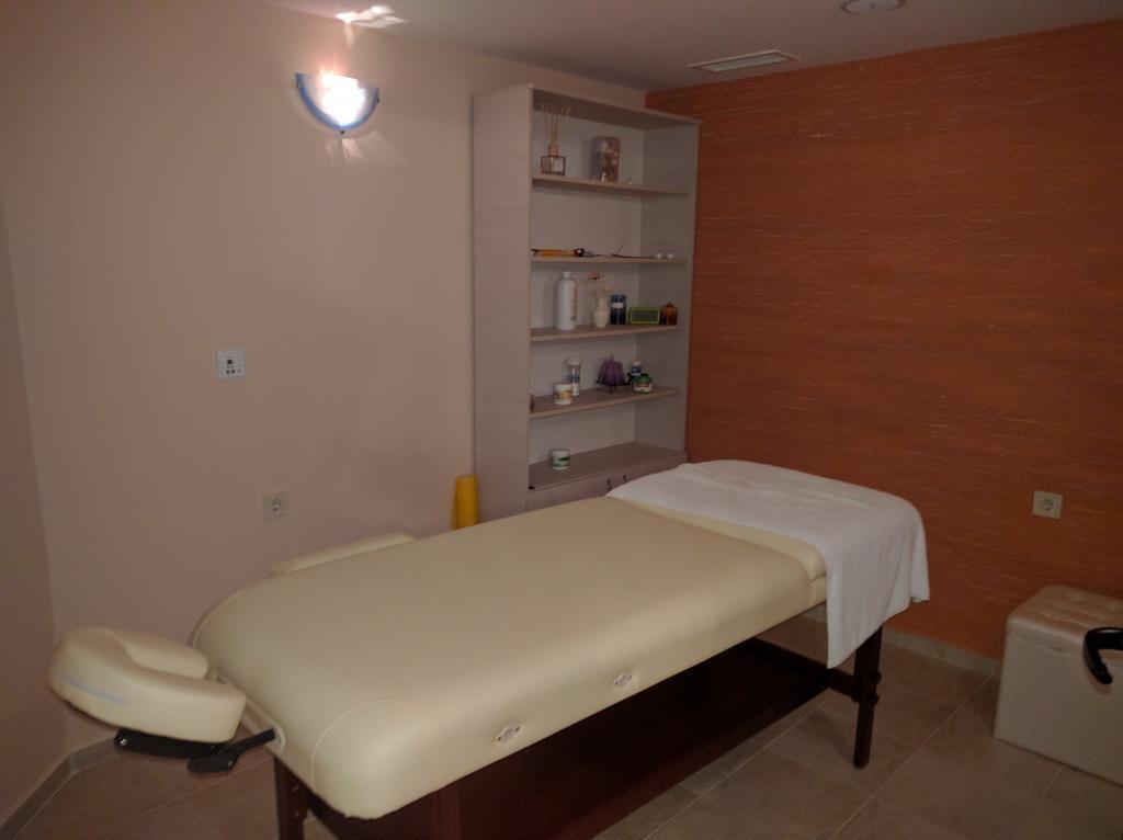 Family Hotel Teos Kiten  Bagian luar foto